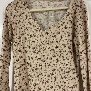 Women’s size small flowered shirt